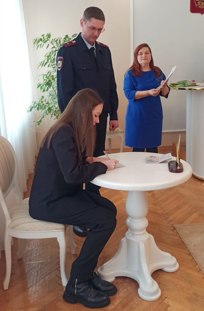 личная подпись в паспорте.jpg личная подпись в паспорте.jpg